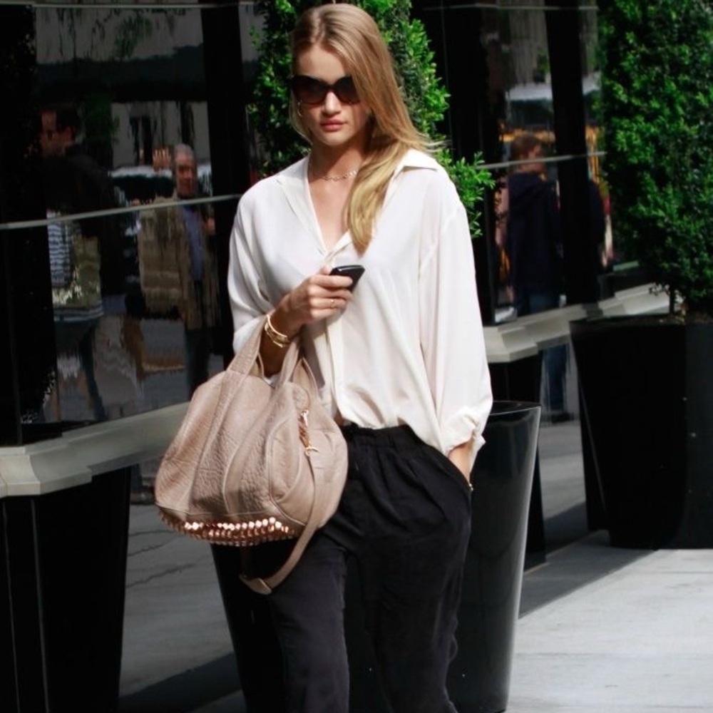 Alexander Wang shoulder bag in the color “Hazel”